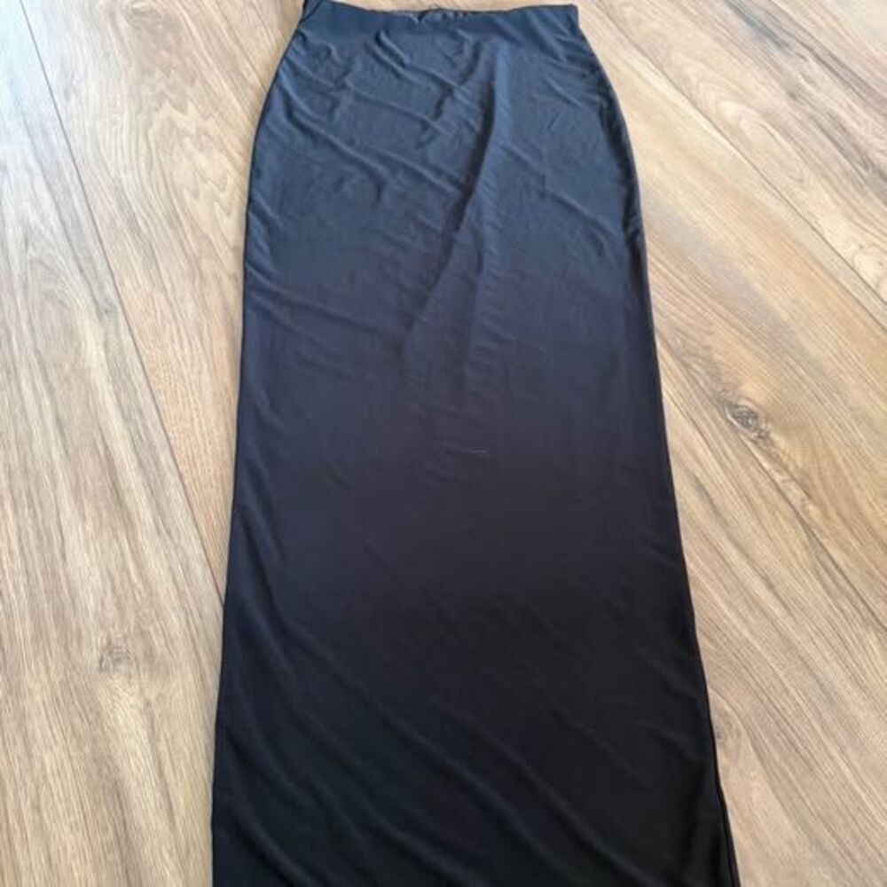 Pretty Little Thing black pencil skirt NWT